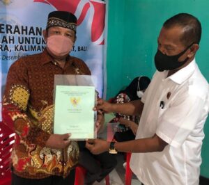 Penyerahan Sertifikat